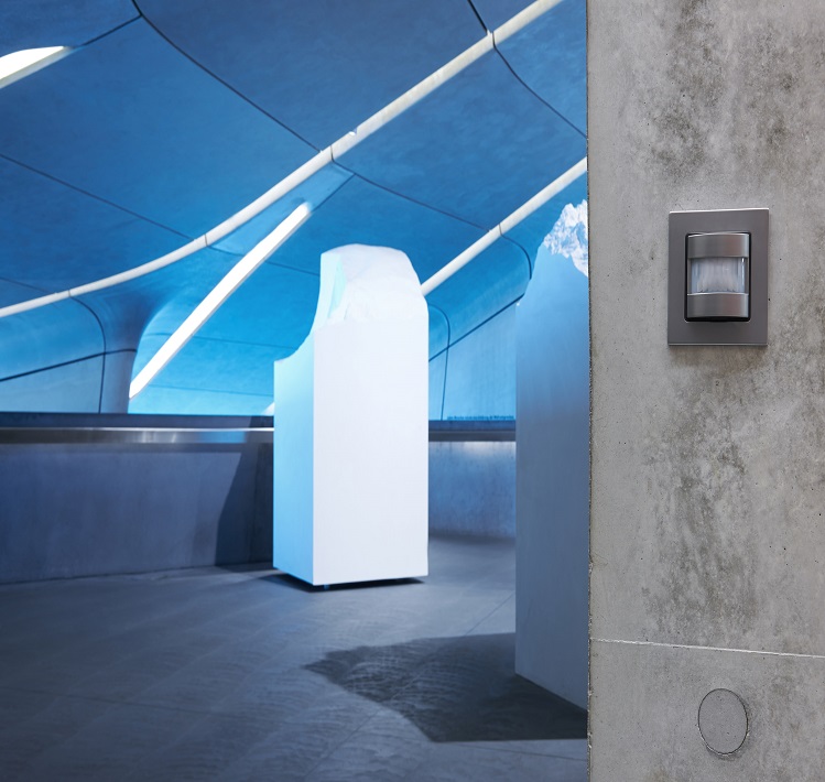 Perfektion in Form und Funktion GIRA Automatikschalter im Messner Mountain Museum Corones.